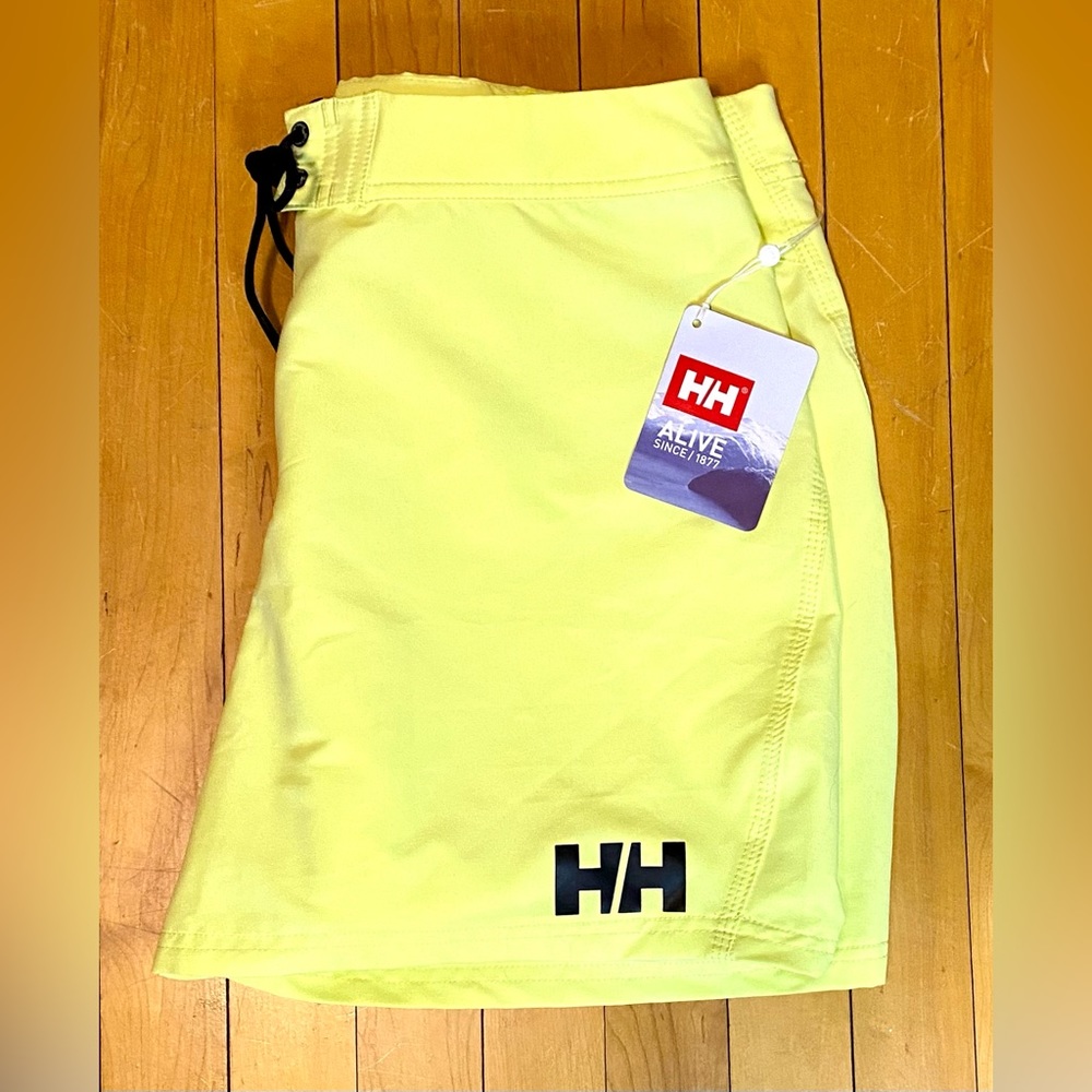 Helly Hansen board short -Womens large. New w/tags!